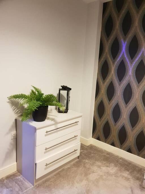 Luxury 9Ine Beautiful Bull Ring Apartment Free Parking Birmingam Exterior foto